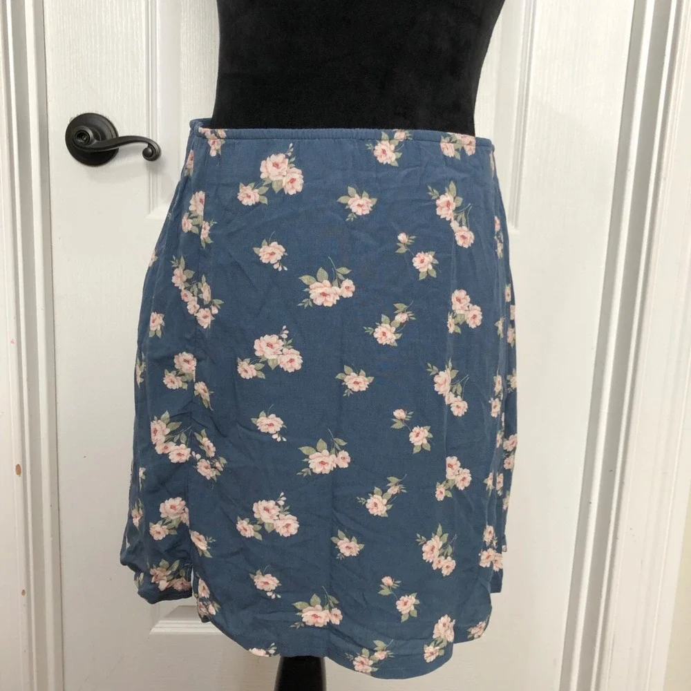 American Eagle Blue Floral Mini Skirt Viscose Side‎ Zip Small Boho Cottagecore